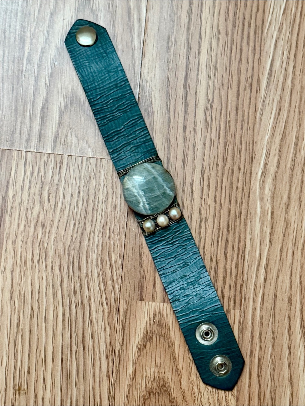 Handmade Teal Faux-Leather Stone Snap Bracelet
